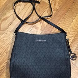 Michael Kors Crossbody Use One’s Excellent Condition 