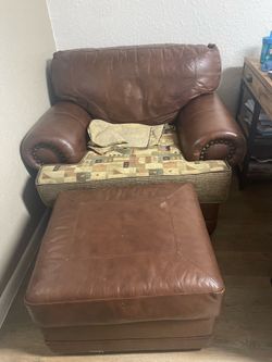 Big comfy couch READ DESCRIPTION