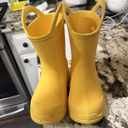 Bear paw Rain Boots 