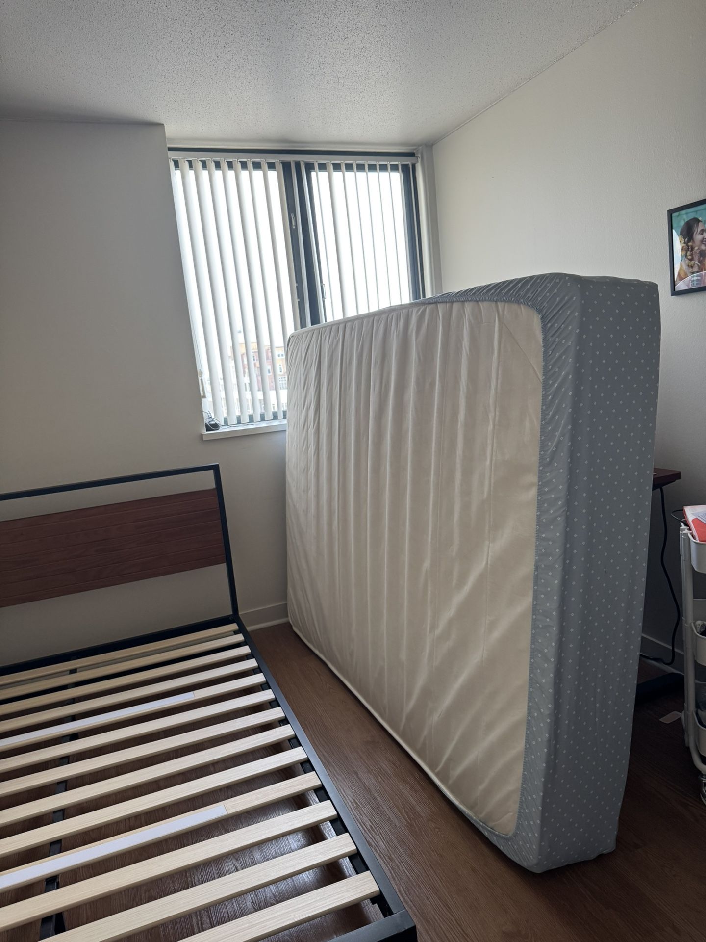 Zinus Queen Mattress