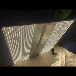 LOT of (9x) Commercial Grow Light Nextlight Mega 650W LED Herbs/Veggs 
