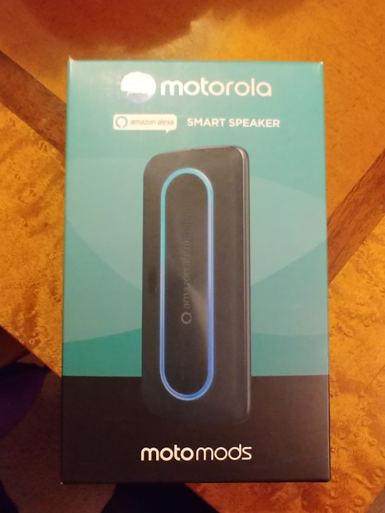 Motorola smart speaker with amazon alexa