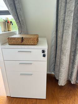 3 Drawer unit in white