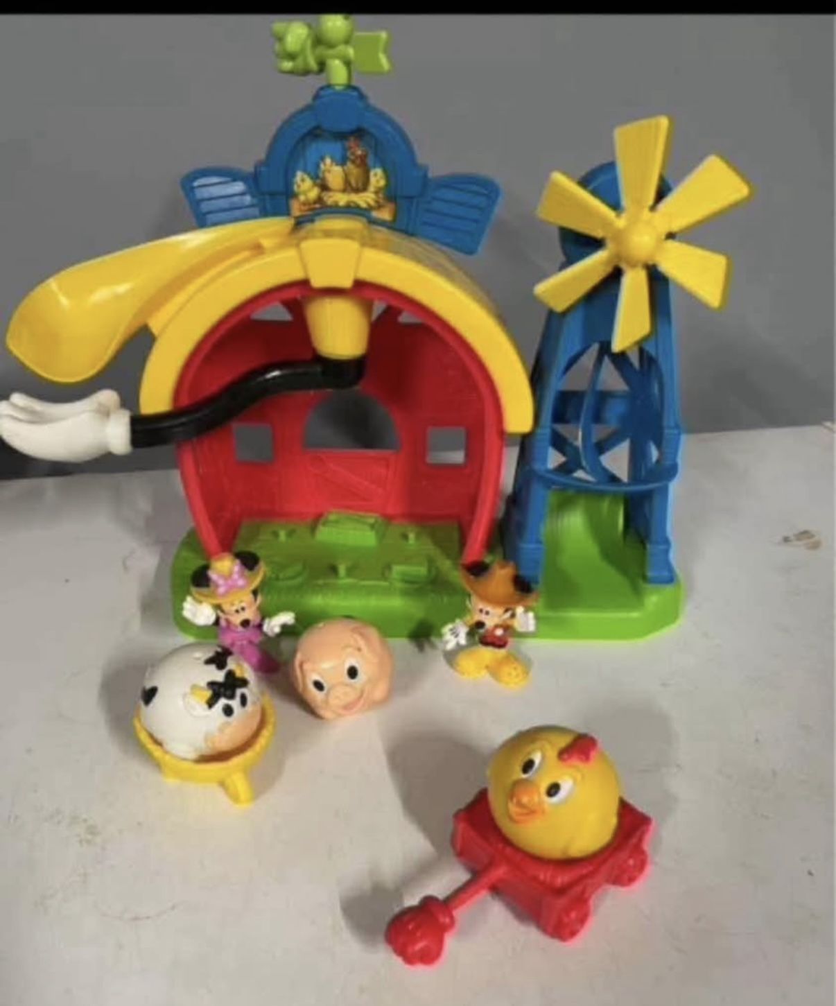 Mickey Mouse play farm
