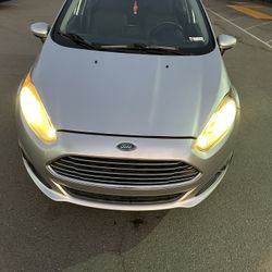 2015 Ford Fiesta
