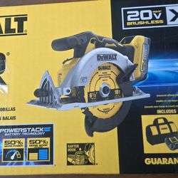 DEWALT CIRCULAR SAW 6 1/2