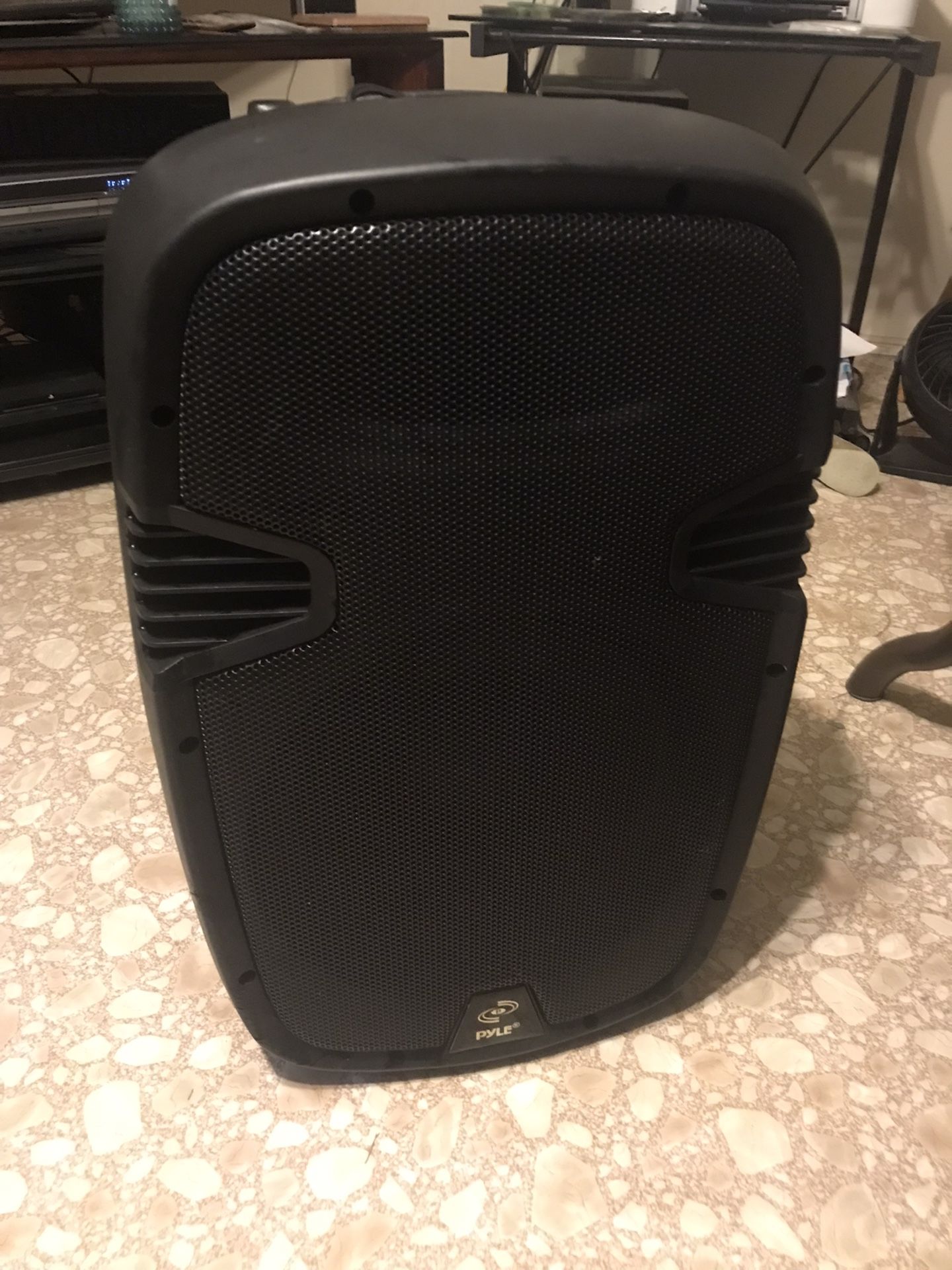 Pyle Pro PPHP123MU PORTABLE AUDIO SYSTEM