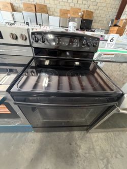 GE Black Electric Range with Glass Cooktop
