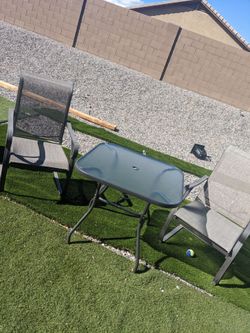 Clean used but like new 3 piece patio set table with 2 chairs asking $120 cash must pick up Broadway and apache buckeye az
