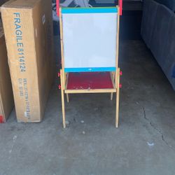 Easel