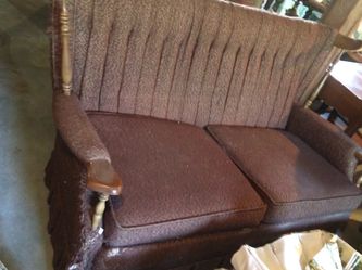 Sweet small couch from the 50s