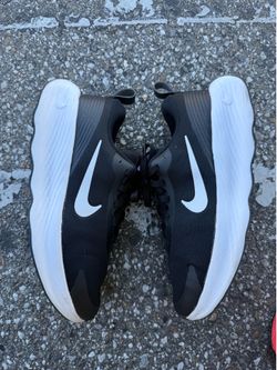 Men’s Nikes and hokas