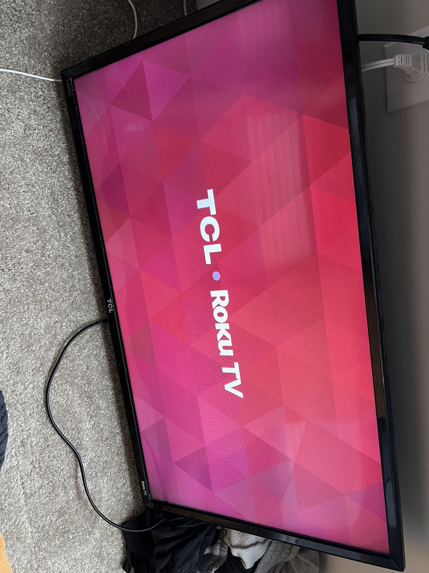 Roku smart tv 32”