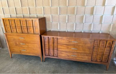Mid Century Modern Kent Coffey Dresser Set