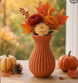 Modern Ribbed 3D Printed Vase – Fall Home Decor | Custom Colors