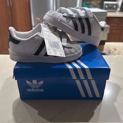 Adidas Superstar