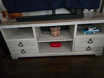 Tv console