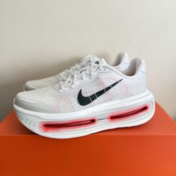 Size 10.5 - Nike Vomero Premium White Black Bright Crimson