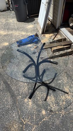 Round glass table for sale