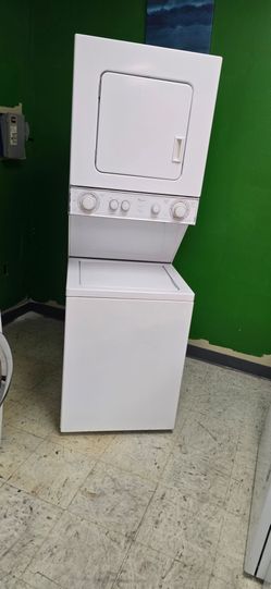 Washer and dryer whirpol 24"×76" stackable electric