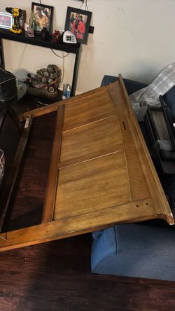 Queen bed set for free