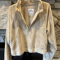 Hollister Women’s Quarter Zip Size Medium