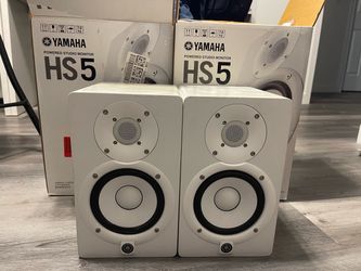 Yamaha HS5 Powered Studio Monitors