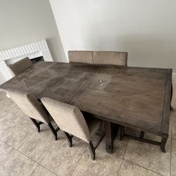 Selling large Kitchen Table 