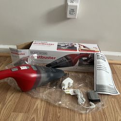 BRAND NEW DUSTBUSTER  CORDLESS  VACUUM. 💨💨.  COMES WITH CHARGER AND BRUSH.  WAS $43.99!!!  SALE ONLY $20💰💰