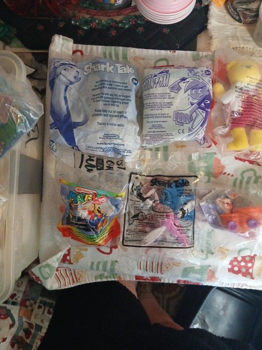 Shark Tales, TY BABY, Star Trek,Super Mario,Danny Fantom, Weinerznitchel Toy,Taz