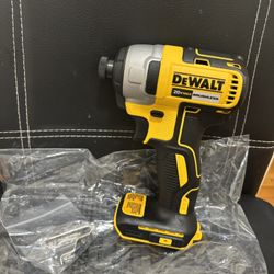 DEWALT impact drill 1/4 in. 20v (Tool-Only)