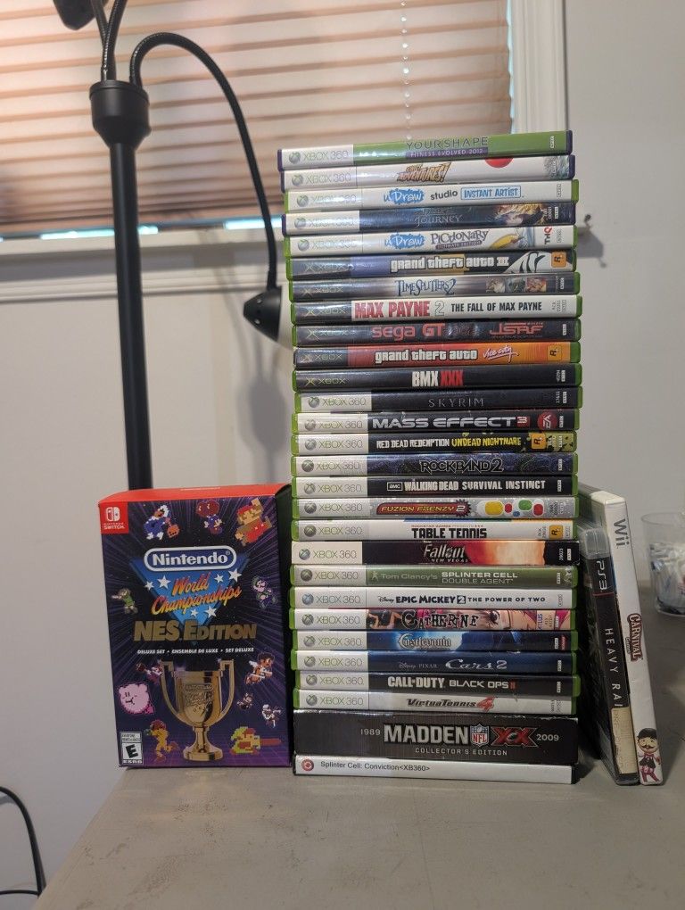 Video game Lot. Let's Make A Deal