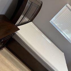 Bed frame And Bed