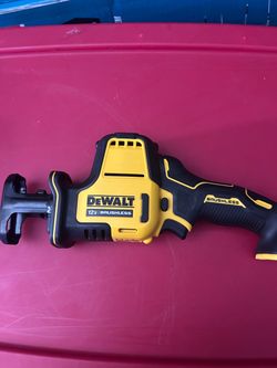 12 v saw dewalt brushless