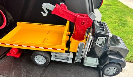 Driven Large Toy Tow Truck