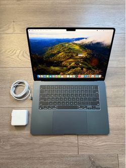 MacBook Air 15-inch M3 16GB RAM 512GB SSD