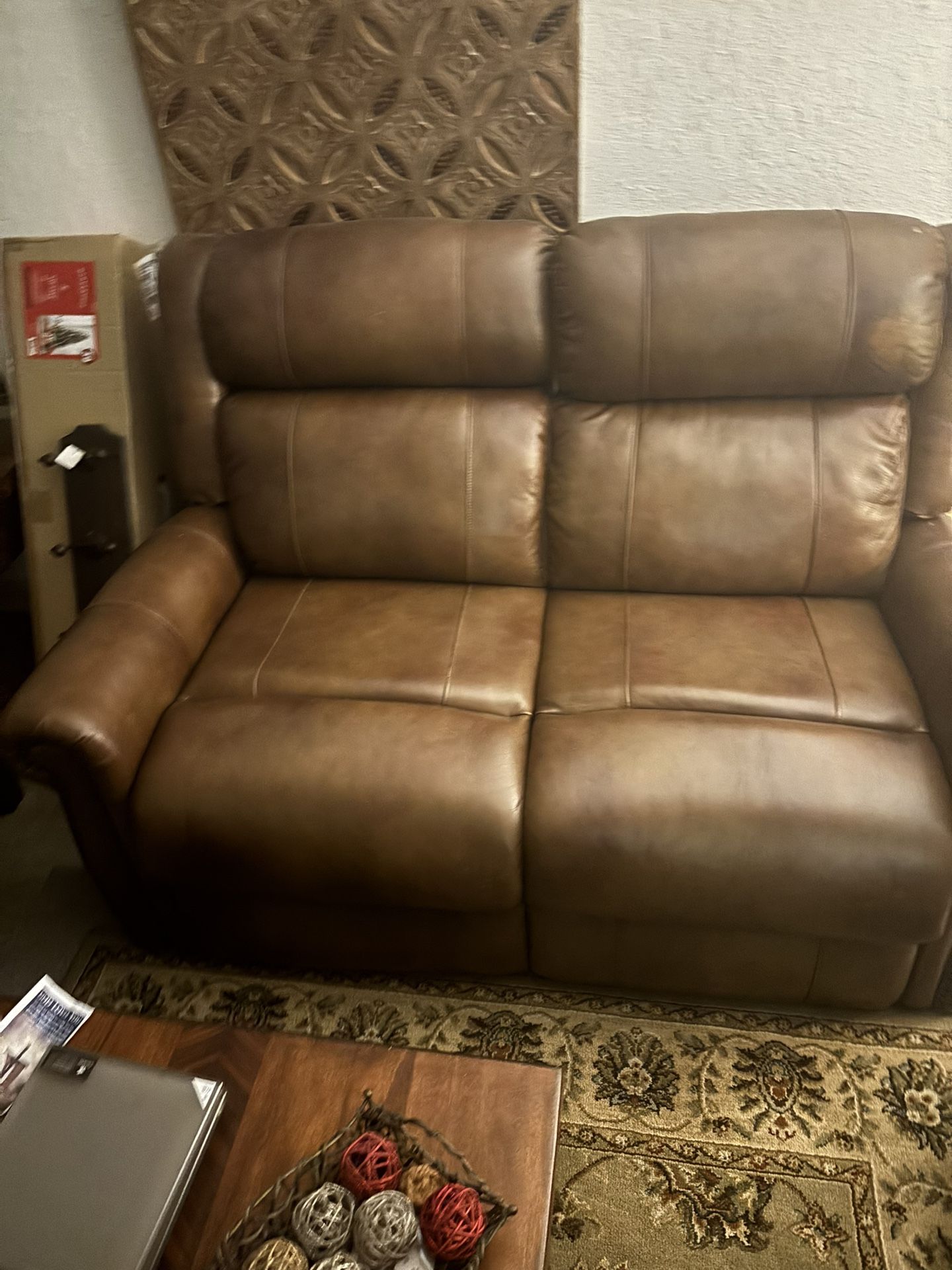 Love Seat And Reclines 