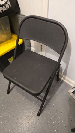 2 Black Metal Folding Chair