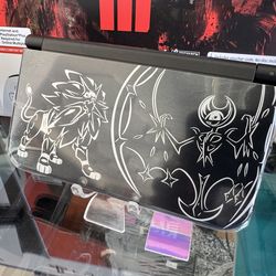New Nintendo 3DS XL Solgaleo & Lunala Edition • Complete w/FREE Game of Your Choice • TRADE INS WELCOME