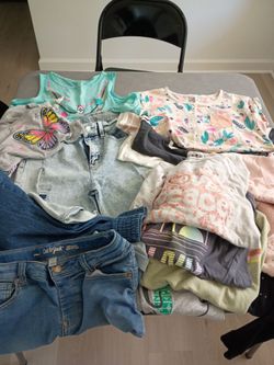 Bundle of girls clothes