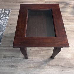 27x22 End Table