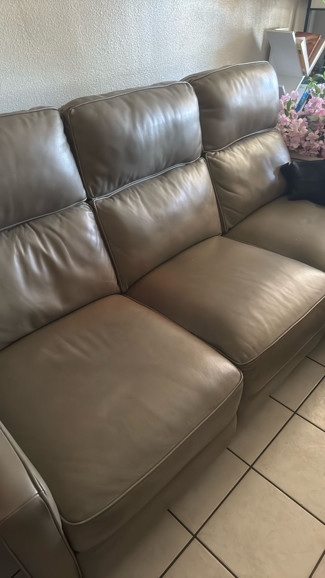 2x 3 Seater Power Recliners
