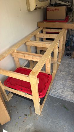 Bin storage rack