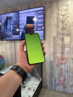 🔧 iPhone 14 Pro green screen OLED failure – express repair – Smart Fix Phoenix