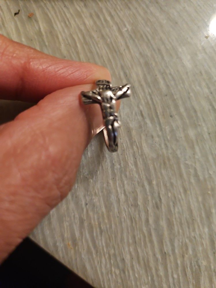 Jesus Cross On The Ring Sz 6