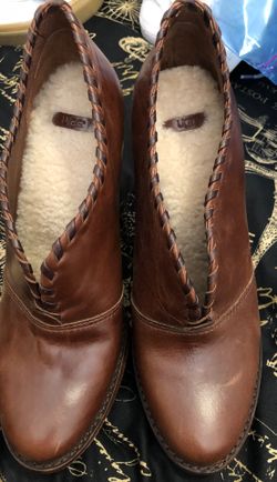 Ugg boots 👢
