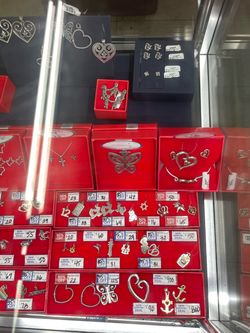 James avery