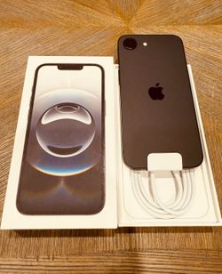 iPhone 16e cricket