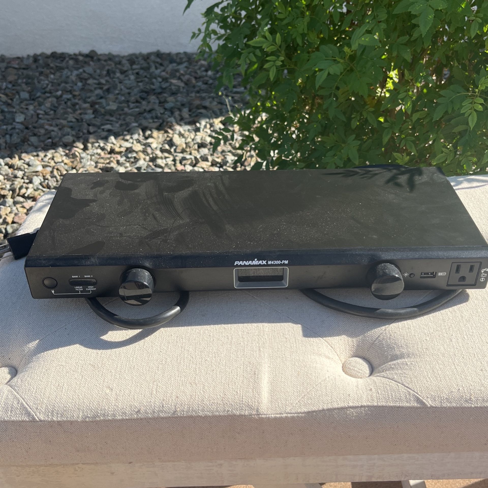 Panamax M4300-PM Power Device