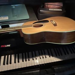 Guitar And Yamaha Keyboard